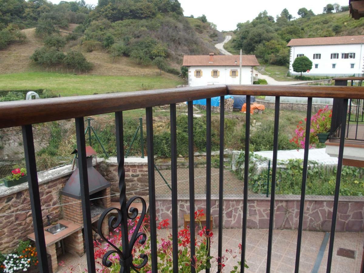 Casa Rural Txolinenea Pensionat Lantz Eksteriør billede